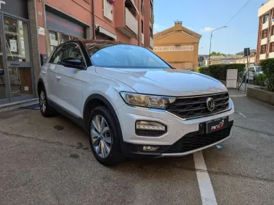 Usata VW T-Roc Advance 116 CV (85 kW) 2019 Grigio SUV
