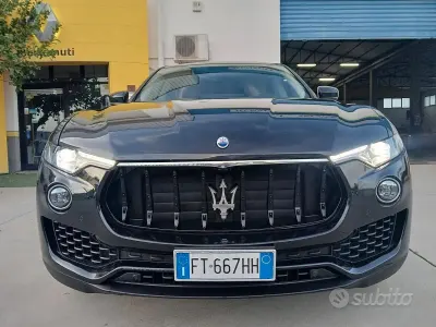 Usata Maserati Levante 250 CV (183 kW) 2018 Nero SUV