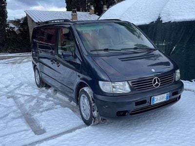 Usata Mercedes V220 122 CV (89 kW) 2002 Nero Monovolume