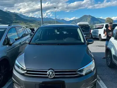 Usata VW Touran 150 CV (110 kW) 2016 Grigio Monovolume