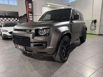 Usata Land Rover Defender 635 CV (467 kW) 2025 Grigio SUV