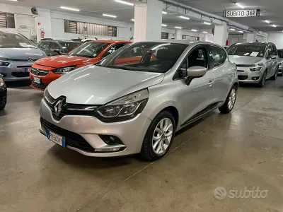 Begagnad Renault Clio IV 75 HK (55 kW) 2018 Grå Sedan