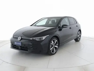 Usata VW Golf VIII Edition 204 CV (150 kW) 2025 Grenadill black metallizzato Berlina