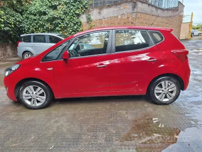 Usata Hyundai ix20 Comfort 116 CV (85 kW) 2014 Rosso Utilitaria