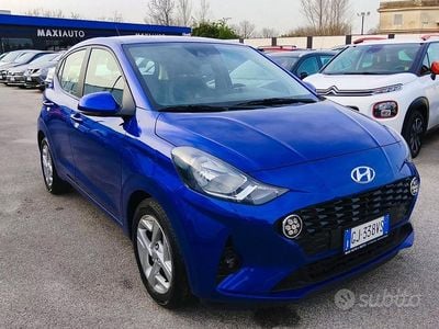 Usata Hyundai i10 Prime 66 CV (48 kW) 2022 Blu Utilitaria