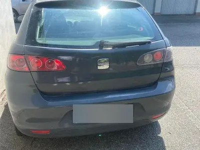 Usata Seat Ibiza 69 CV (50 kW) 2007 Grigio Utilitaria