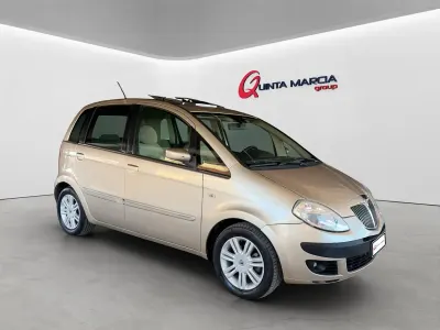 Usata Lancia Musa 95 CV (69 kW) 2005 Oro Monovolume