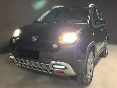 Usata Fiat Panda Cross Cross 90 CV (66 kW) 2016 Nero Utilitaria