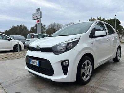 Usata Kia Picanto X-Line 67 CV (49 kW) 2019 Bianco Utilitaria