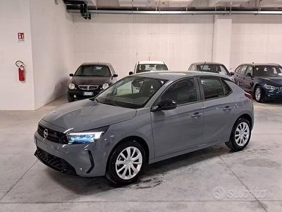 Używany Opel Corsa 75 KM (55 kW) 2024 Szary Hatchback
