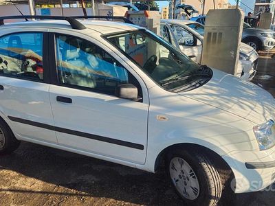 Usata Fiat Panda Dynamic 60 CV (44 kW) 2005 Bianco Utilitaria