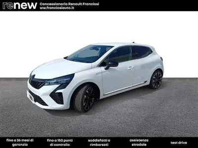 Usata Renault Clio Techno 101 CV (74 kW) 2025 Bianco Utilitaria