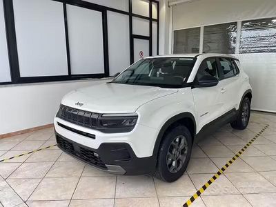 Begagnad Jeep Avenger Longitude 101 HK (74 kW) 2023 Vit SUV