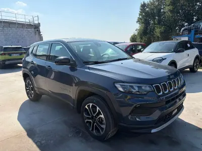 Nuova Jeep Compass Altitude 131 CV (96 kW) 2025 Blue shade SUV