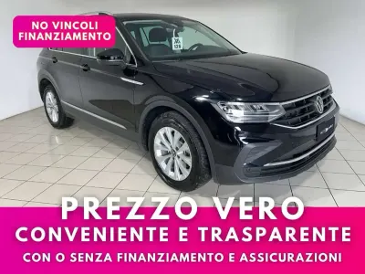 Usata VW Tiguan Life 122 CV (89 kW) 2023 Nero SUV