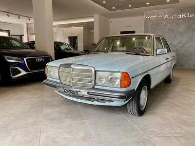 Usata Mercedes 200 1970 Berlina