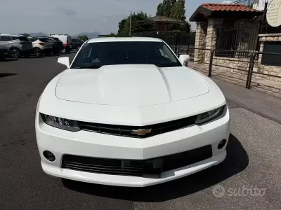 Usata Chevrolet Camaro 328 CV (241 kW) 2015 Bianco Coupé
