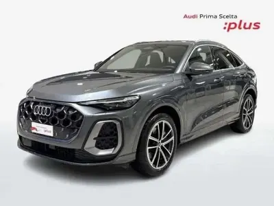 Usata Audi Q5 Sportback S-Line 204 CV (150 kW) 2025 Grigio daytona perla SUV