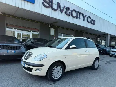 Usata Lancia Ypsilon 69 CV (50 kW) 2006 Beige Utilitaria