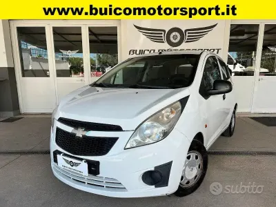 Usata Chevrolet Spark 68 CV (50 kW) 2010 Bianco Utilitaria