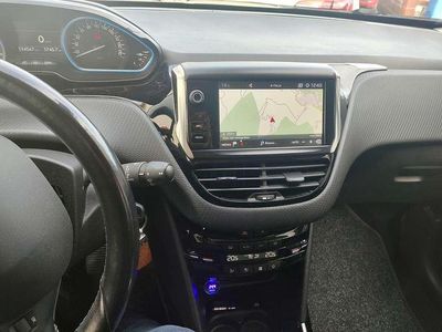 Usata Peugeot 2008 Allure 120 CV (88 kW) 2018 Rosso SUV