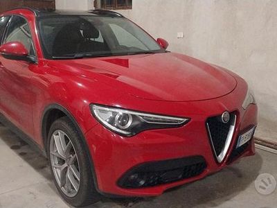 Usata Alfa Romeo Stelvio Executive 210 CV (154 kW) 2018 Rosso SUV