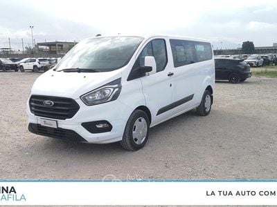 Begagnad Ford Transit Custom Trend 131 HK (96 kW) 2022 Vit Minibuss