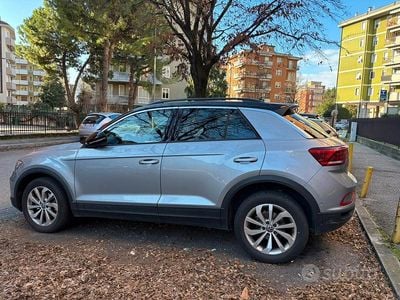 Usata VW T-Roc Edition 116 CV (85 kW) 2024 Grigio SUV