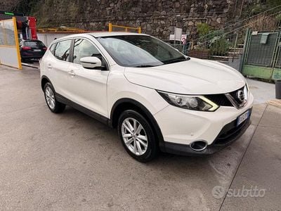 Usata Nissan Qashqai Acenta 110 CV (80 kW) 2014 Bianco SUV
