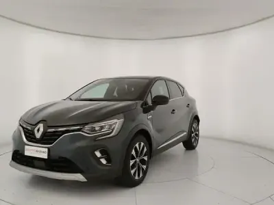 Usata Renault Captur Techno 143 CV (105 kW) 2023 Blu SUV