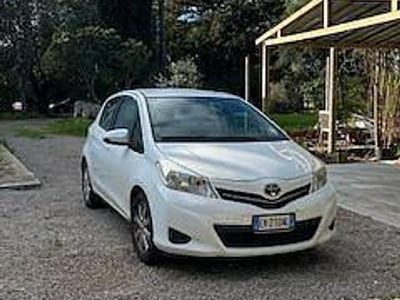 Usata Toyota Yaris 2012 Bianco Berlina