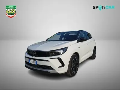 Usata Opel Grandland X Ultimate 131 CV (96 kW) 2024 Bianco SUV