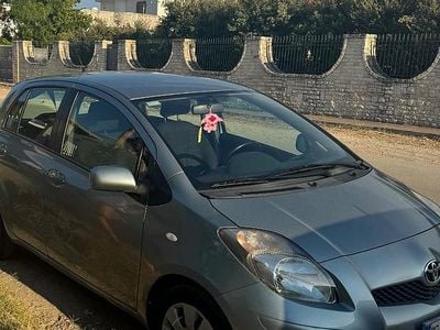 Usata Toyota Yaris 2008 Grigio Utilitaria