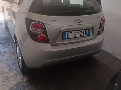 Usata Chevrolet Aveo 86 CV (63 kW) 2014 Grigio Berlina
