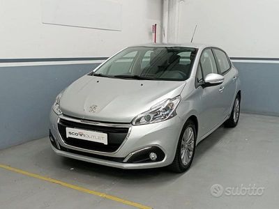 Usata Peugeot 208 Active 95 CV (69 kW) 2016 Grigio Utilitaria