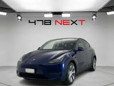 Usata Tesla Model Y 378 kW (514 CV) 2023 Blu/azzurro SUV