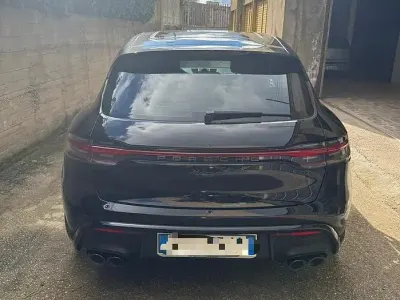 Usata Porsche Macan T 265 CV (194 kW) 2024 Nero SUV