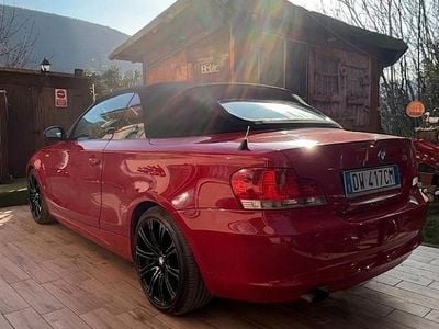 Usata BMW 118 Cabriolet Efficient Dynamics 143 CV (105 kW) 2009 Rosso Cabrio