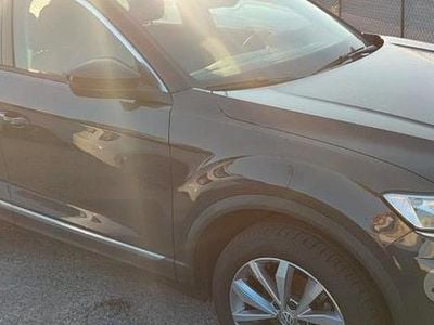 Usata VW T-Roc 116 CV (85 kW) 2018 Grigio SUV