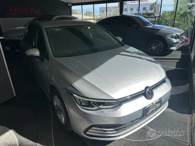 Usata VW Golf VII Life 150 CV (110 kW) 2020 Grigio Berlina