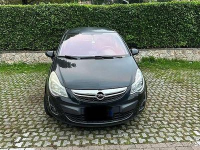 Usata Opel Corsa Elegance 75 CV (55 kW) 2013 Berlina