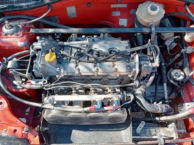 Usata Renault Clio 135 CV (99 kW) 1993 Utilitaria