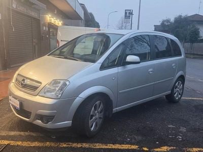 Usata Opel Meriva Enjoy 90 CV (66 kW) 2008 Giallo Monovolume