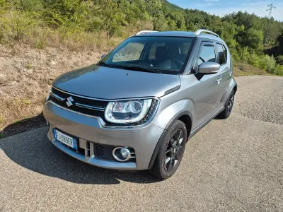 Usata Suzuki Ignis 90 CV (66 kW) 2017 Argento SUV