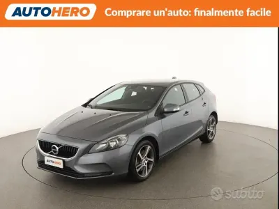 Usata Volvo V40 Kinetic 120 CV (88 kW) 2016 Grigio Berlina