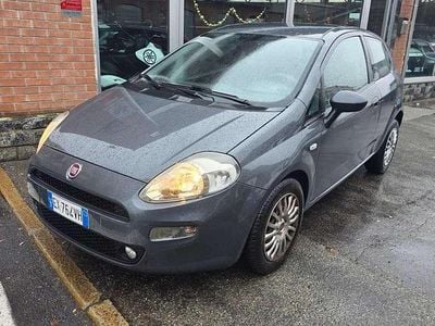 Usata Fiat Punto Street 75 CV (55 kW) 2014 Grigio Berlina