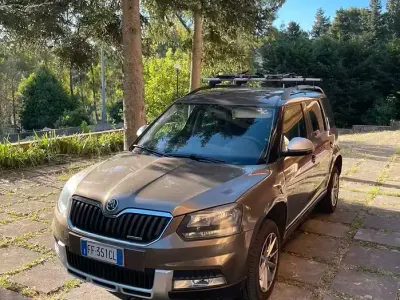 Usata Skoda Yeti 105 CV (77 kW) 2016 SUV