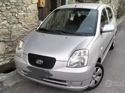 Usata Kia Picanto Urban 61 CV (44 kW) 2007 Grigio Utilitaria