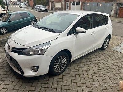 Usata Toyota Verso 132 CV (97 kW) 2016 Bianco Monovolume