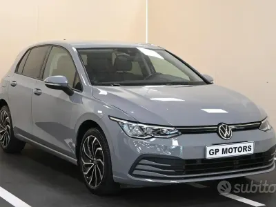 Usata VW Golf VIII 110 CV (80 kW) 2020 Grigio Berlina